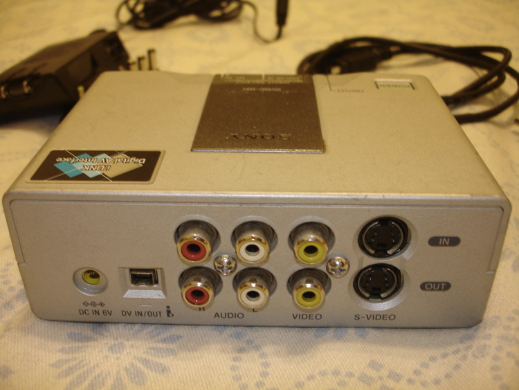 Sony DVMC-DA1 Analogue-Digital Converter --- 04_s